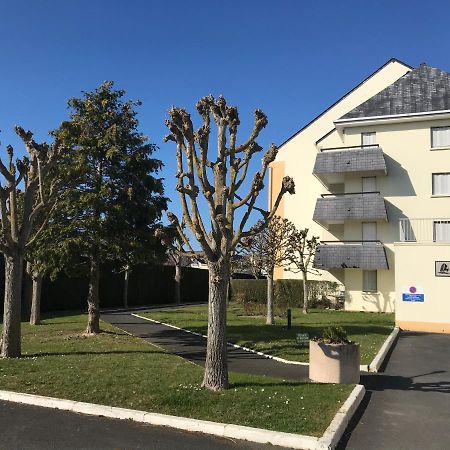 Cabourg - Bel Appartement Lumineux Avec Balcon Dans Residence Privee מראה חיצוני תמונה